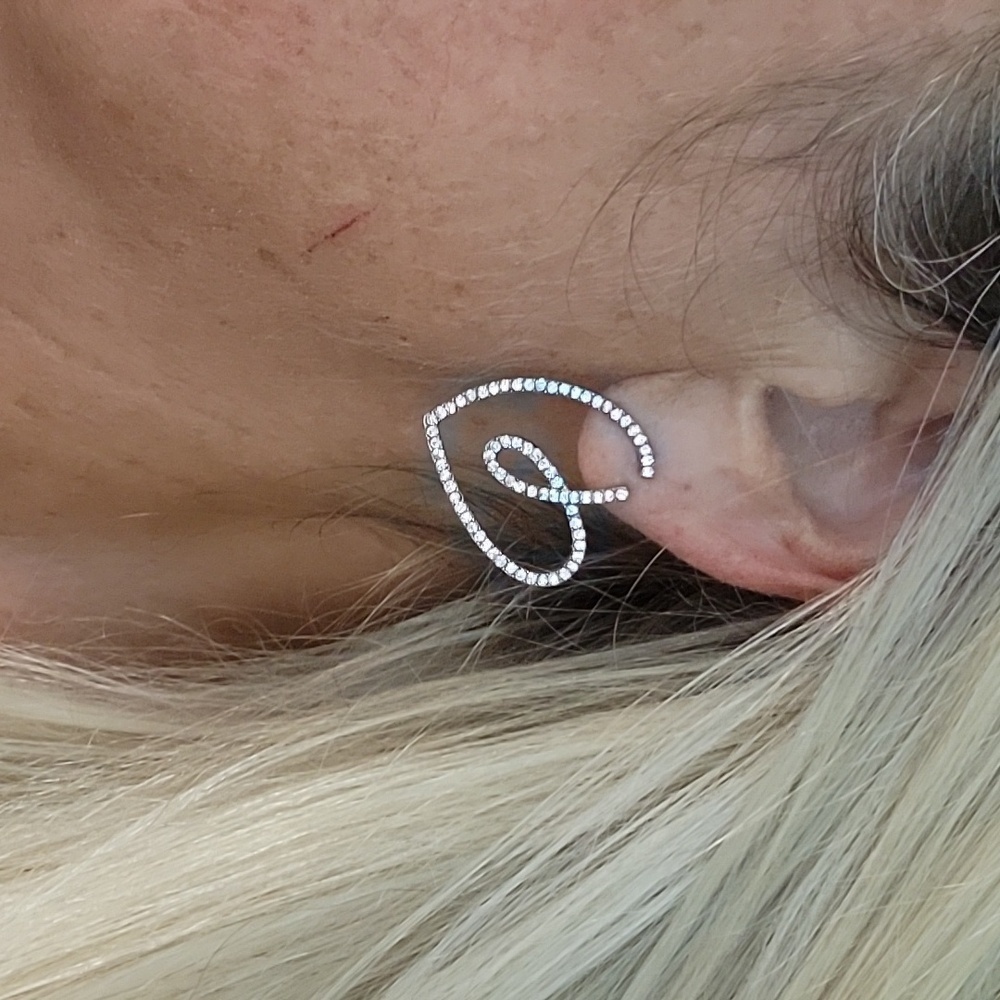 🔥LAST PAIR🔥 Open Heart Sparkle Earrings